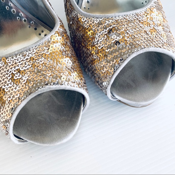 Betts Casino Silver Gold Sequin Peep Toe Slingback - Picture 12 of 16